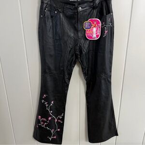Y2K Zana Di Black Faux Leather Pants | Embroidered Floral | Low Rise | Size 13